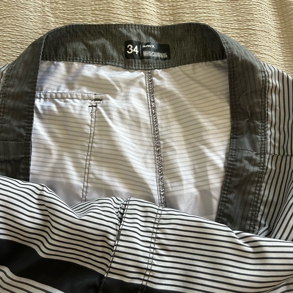 Hurley Mens Board Shorts | Size 34 | Gray, Black, White | Very good condition - Picture 3 of 4